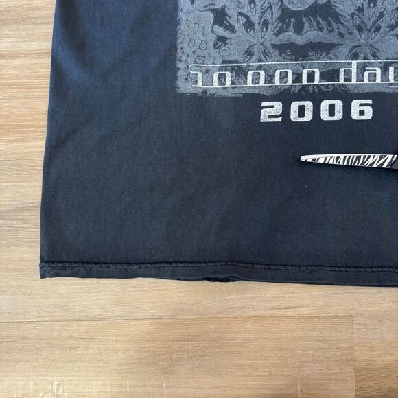 Vintage Tool 2006 10000 Days Black Shirt Tour Size XL Tennessee River Tag Metal - Picture 7 of 9